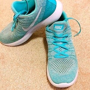 Nike lunar epic low-rise flynit